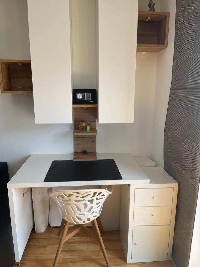 Greenleaf Walhalla-Apartment - Highspeed Wlan - Netflix - Suedbalkon Tegernheim Exterior photo